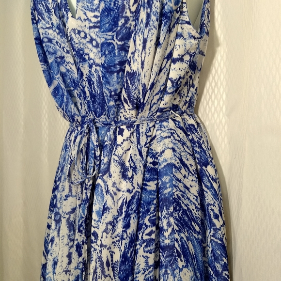 Ark & Co. Intricately Draped Polyester Dress, Blue/White Abstract Print, Size M - Picture 6 of 16